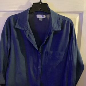 Old Navy Boyfriend button down shirt, color navy blue, size medium.